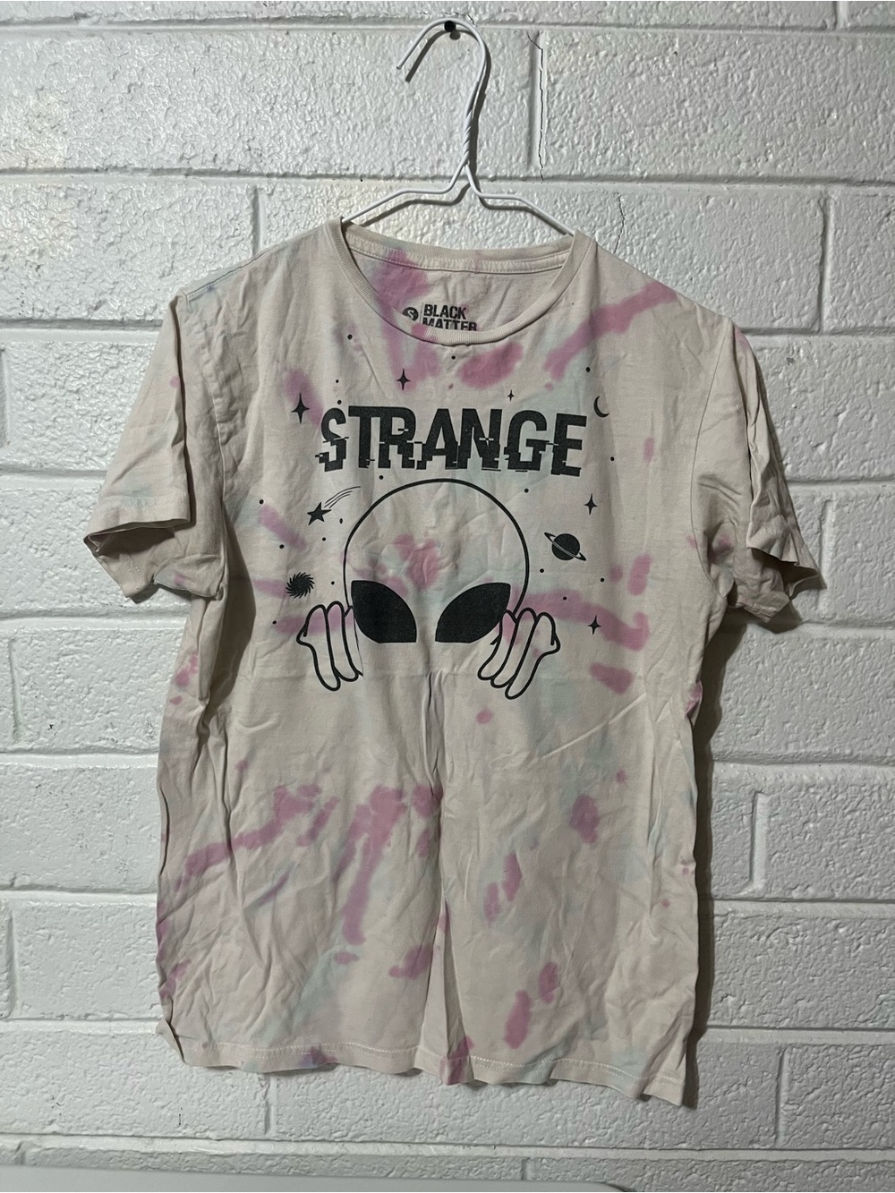 Alien Distressed STRANGE Black Matter Tie-Dye Tee Pink Purple Accents T Shirt S